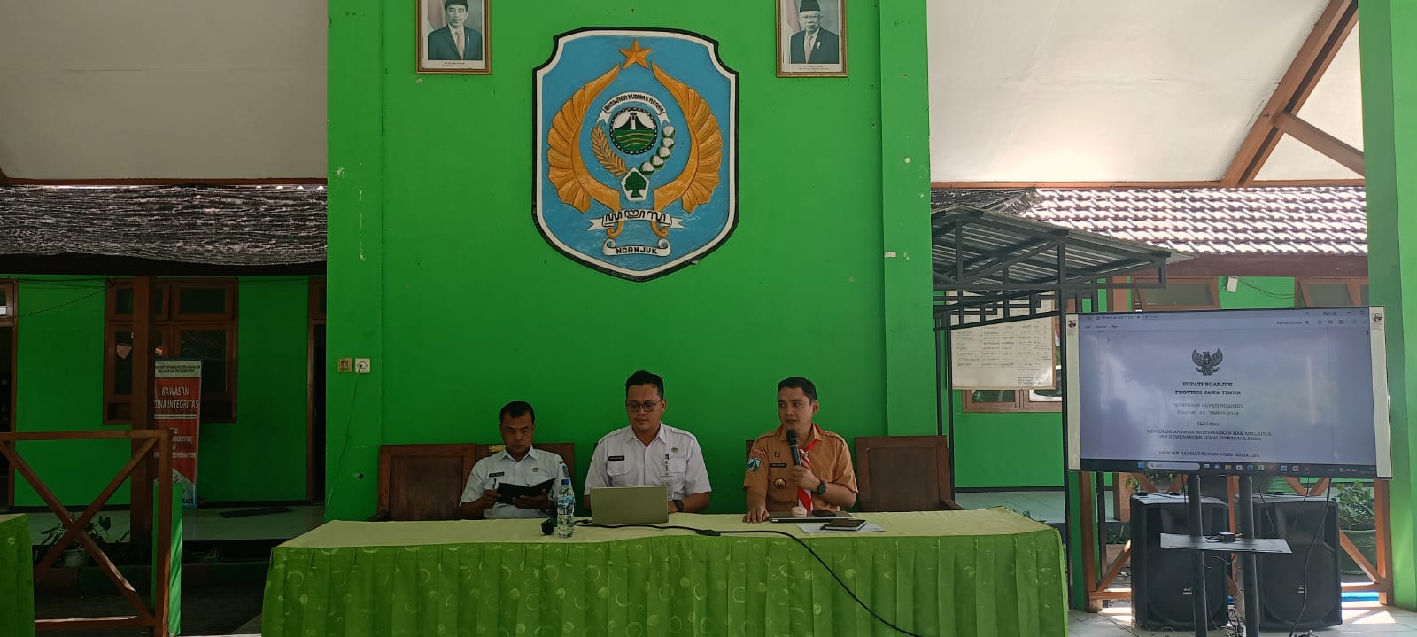 Konferensi perangkat desa di Kecamatan Patianrowo